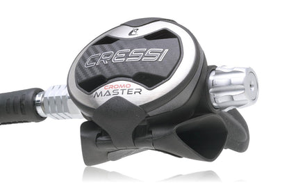 Main product image displaying the Cressi Master Cromo pneumatically balanced second stage
