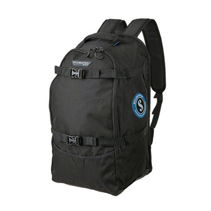 Lightweight carry backpack for transporting dive gear
