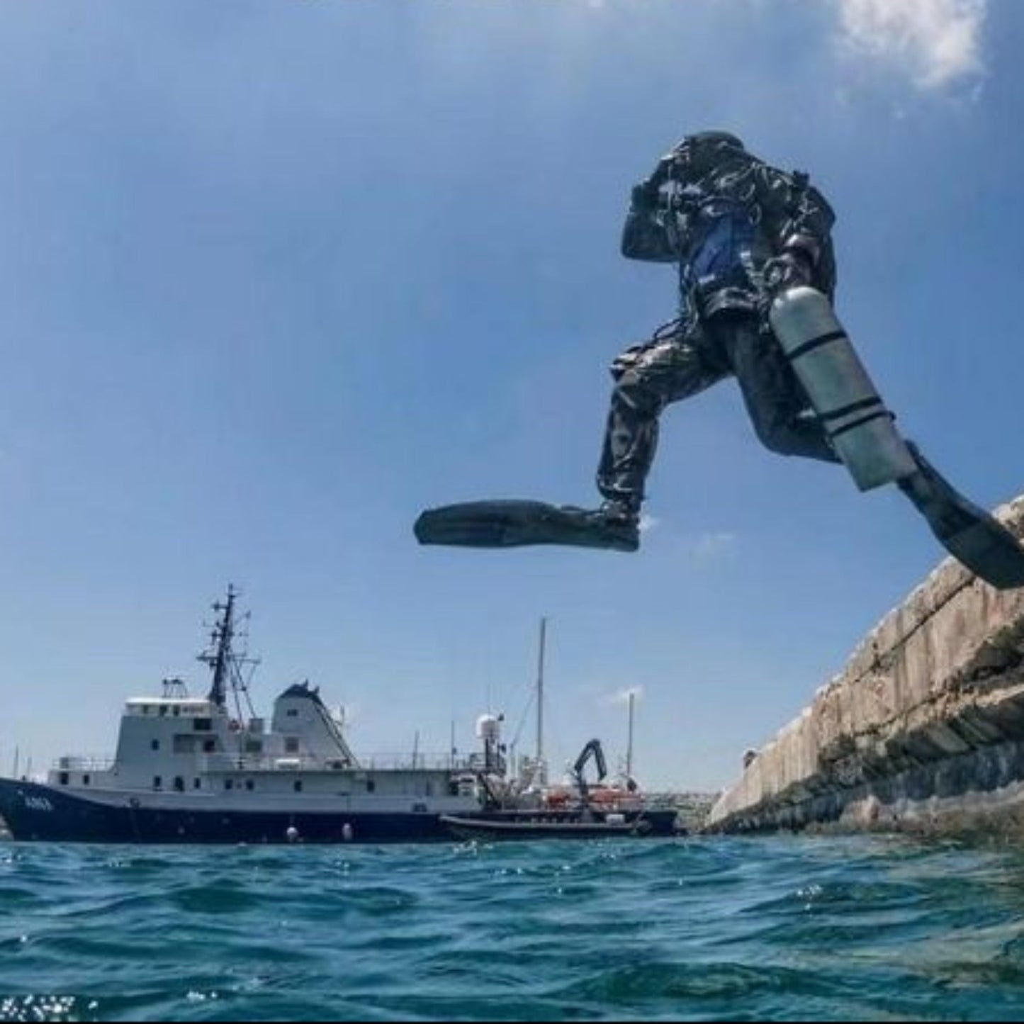 Drysuit Course - Infinity DiveDrysuit CourseInfinityDive