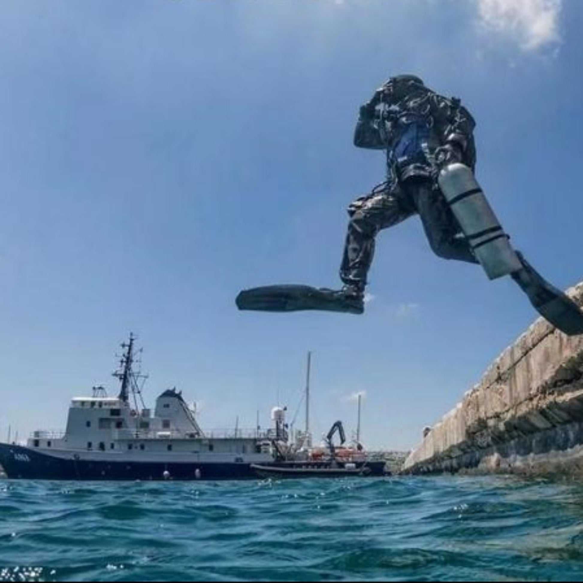 Drysuit Course - Infinity DiveDrysuit CourseInfinityDive
