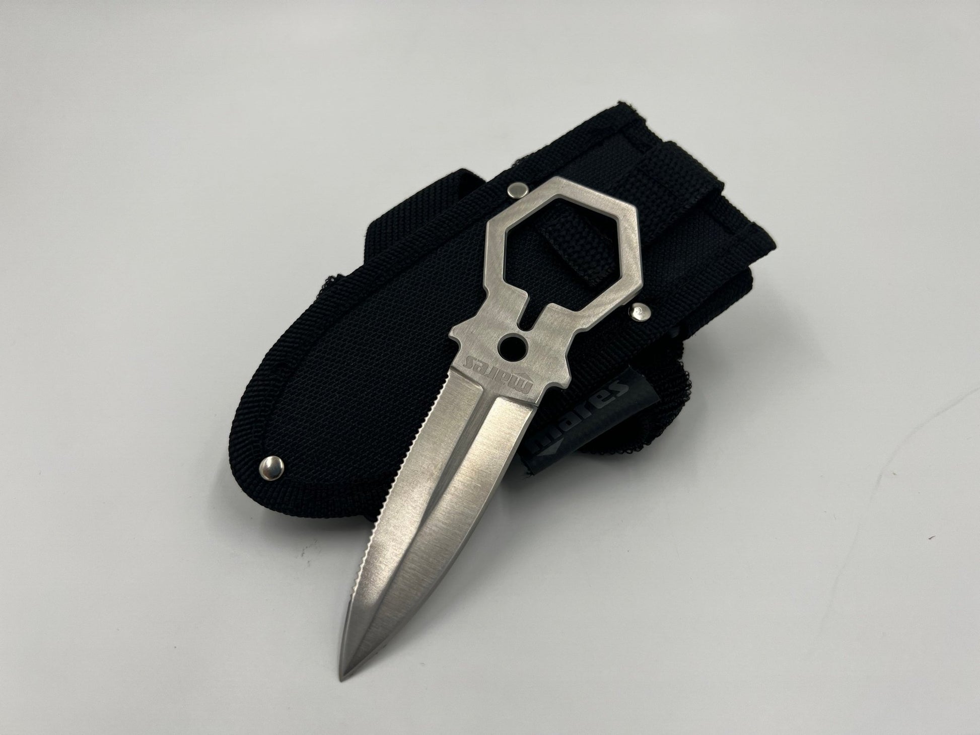 Mares Hero Polygon Dive Knife - Short - Clearance - Infinity DiveMares Hero Polygon Dive Knife - Short - ClearanceMares