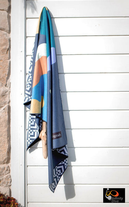 Tsigrado Sand-Free & Eco-Friendly Beach Towel - Infinity DiveTsigrado Sand-Free & Eco-Friendly Beach TowelInfinityDive